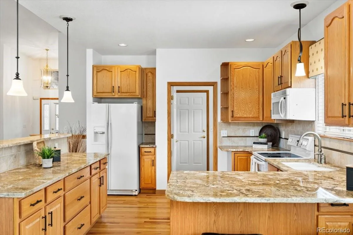 1075 Yank Street Golden CO 80401 | MLS #REC3633621 08122026160758 1200 8