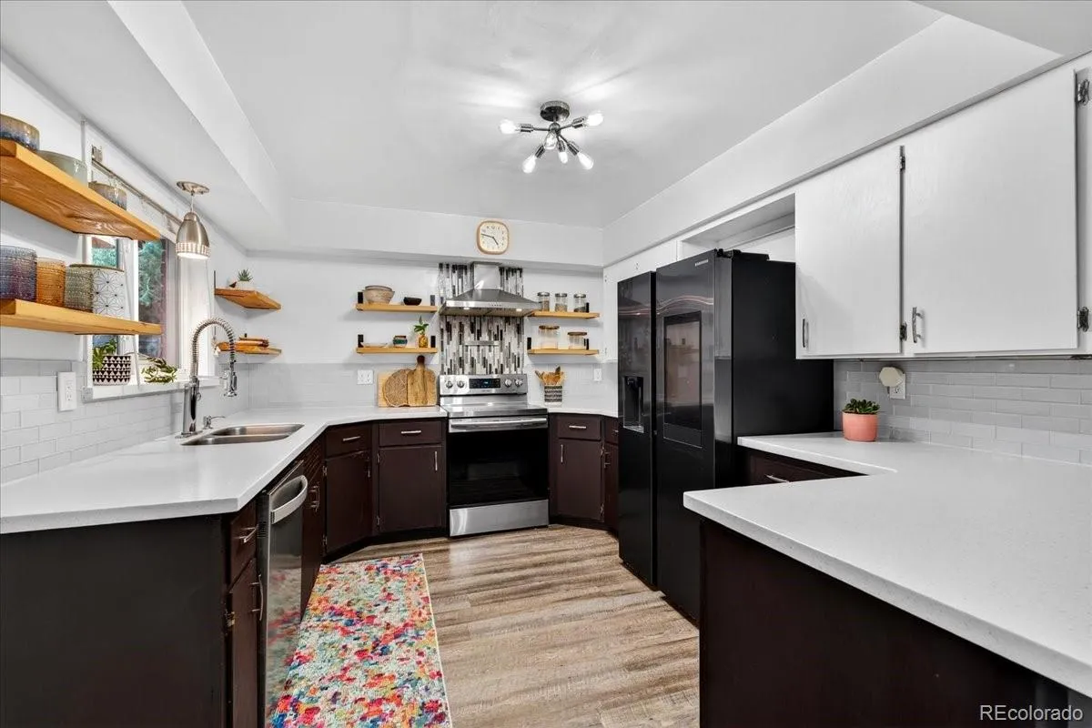 325 W Midway Boulevard Broomfield CO 80020 MLS #REC3634607 05242026213805 1200 19