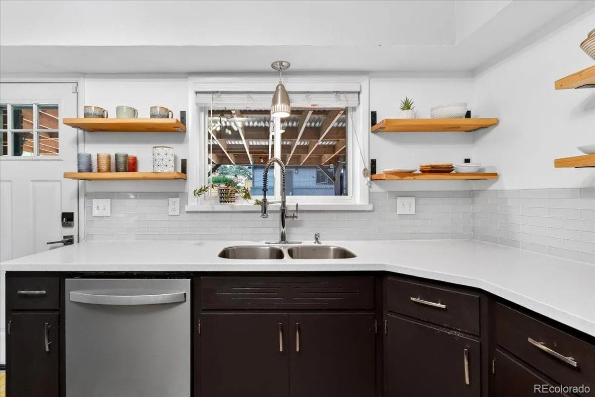 325 W Midway Boulevard Broomfield CO 80020 MLS #REC3634607 05242026213805 1200 20