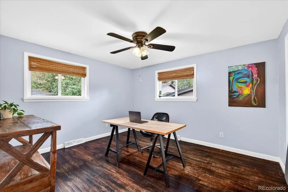 325 W Midway Boulevard Broomfield CO 80020 MLS #REC3634607 05242026213805 1200 24