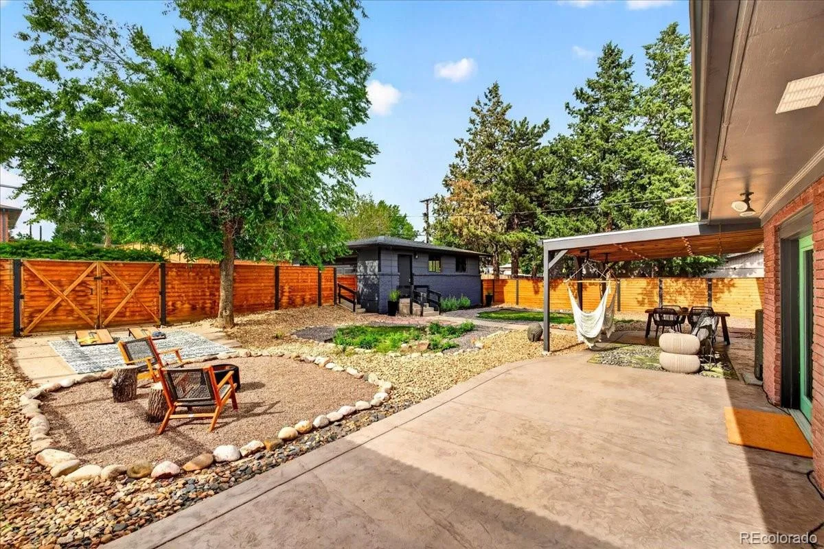 325 W Midway Boulevard Broomfield CO 80020 MLS #REC3634607 05242026213805 1200 40