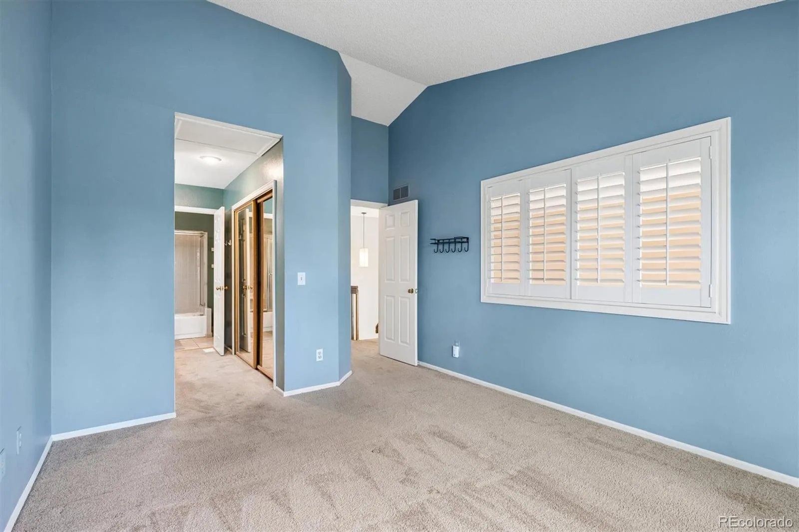 2049 E Phillips Lane Centennial CO 80122 | MLS #REC3634844 08102026193340 1600 17