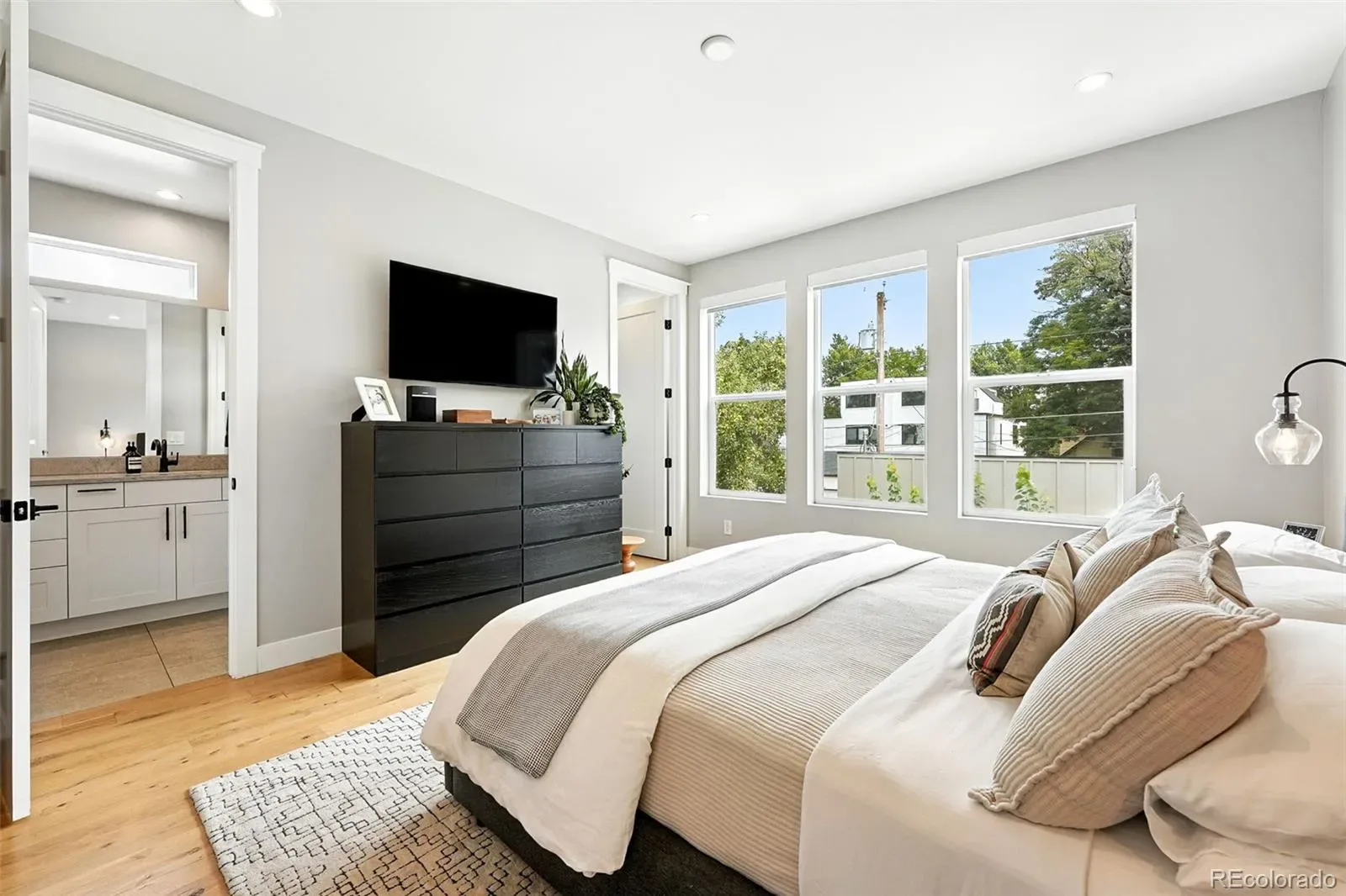 03192026144737 1600 22