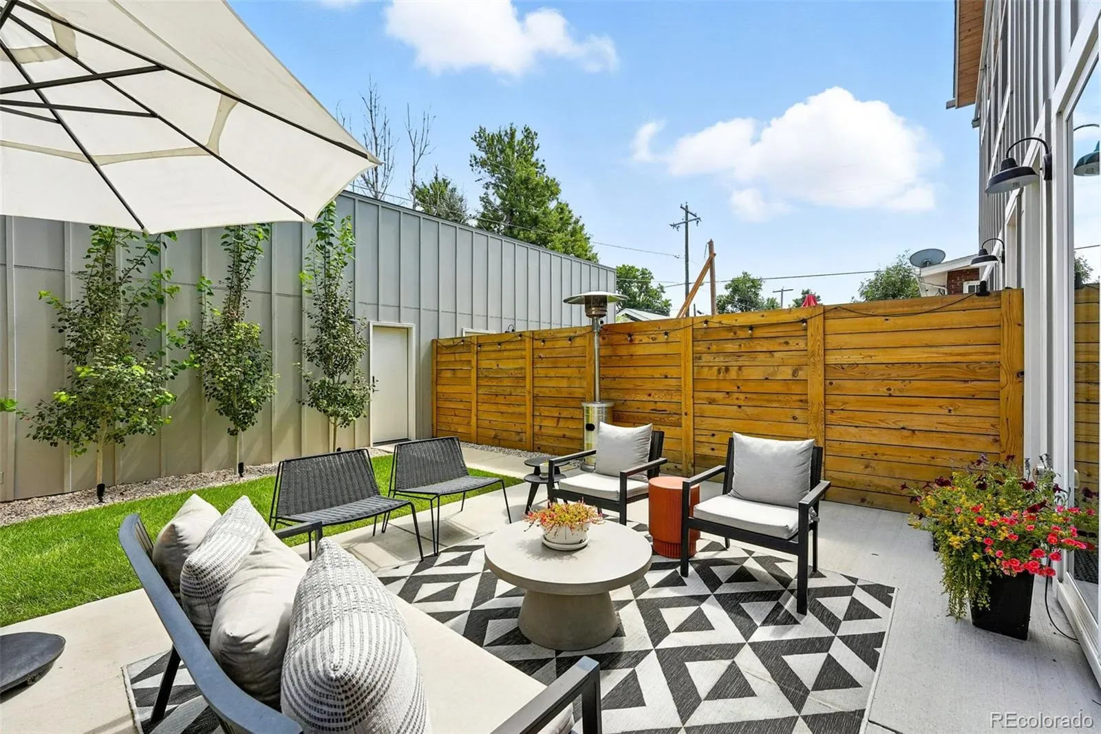 03192026144737 1600 32