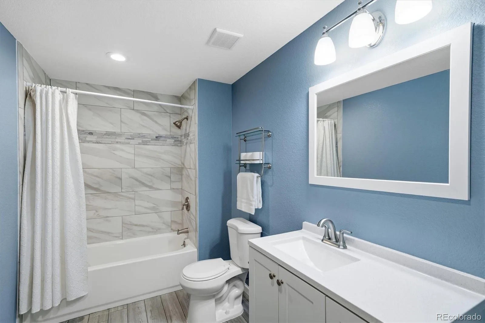731 Briar Haven Drive Castle Pines CO 80108 | MLS #REC3636679 09012026053631 1600 37