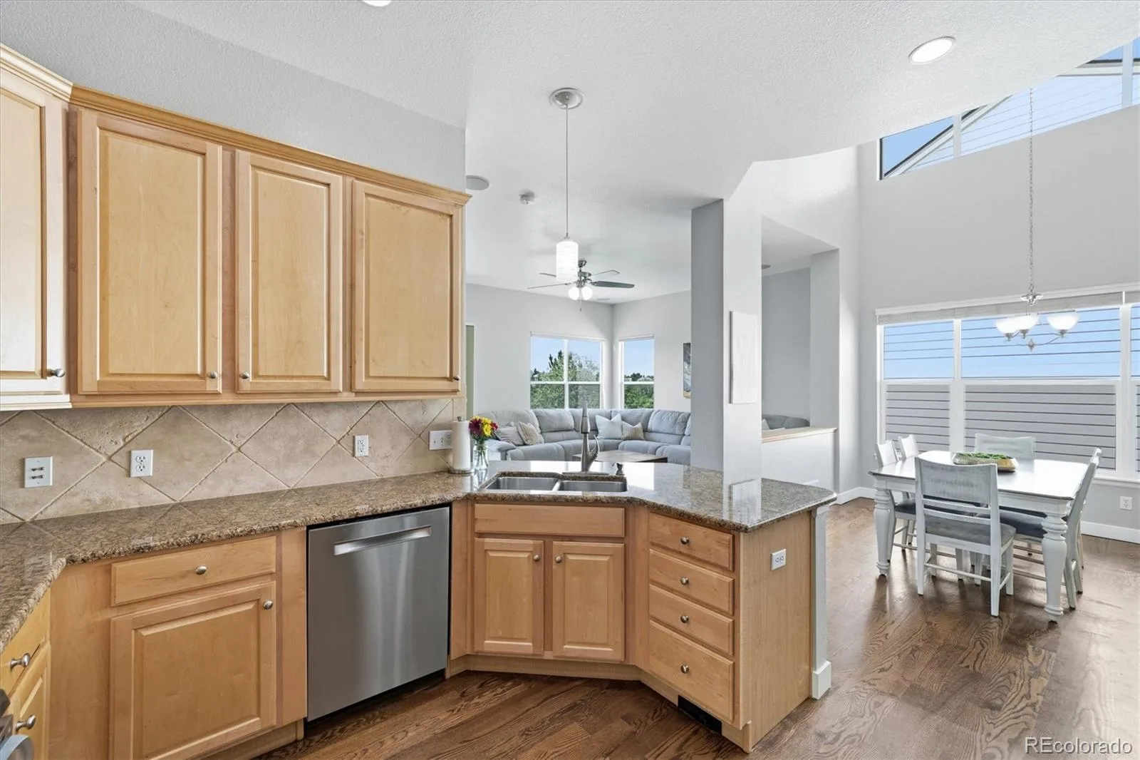 731 Briar Haven Drive Castle Pines CO 80108 | MLS #REC3636679 09012026053631 1600 7