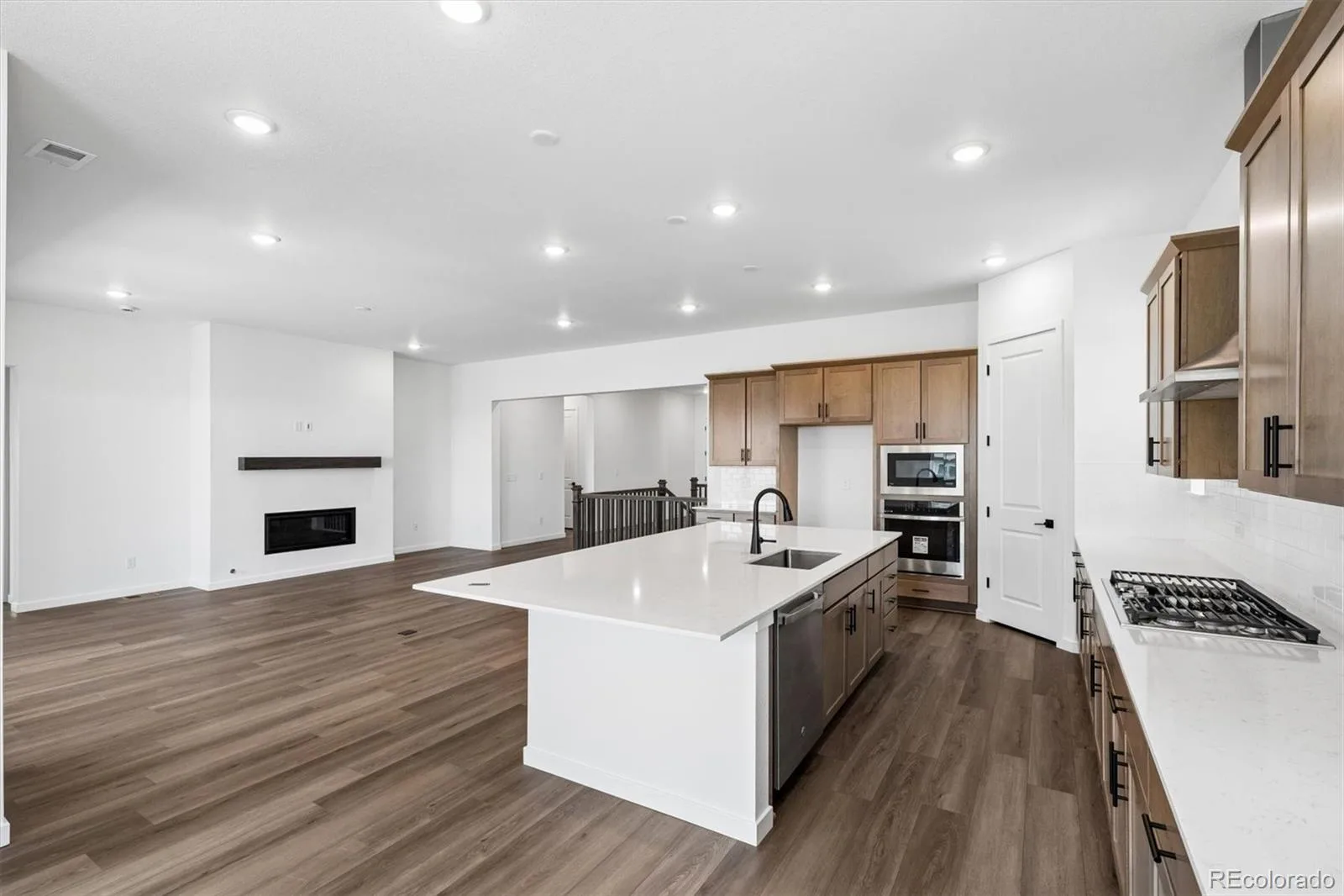 5684 Wayfarer Circle Firestone CO 80504 | MLS #REC3637294 08202026172404 1600 12