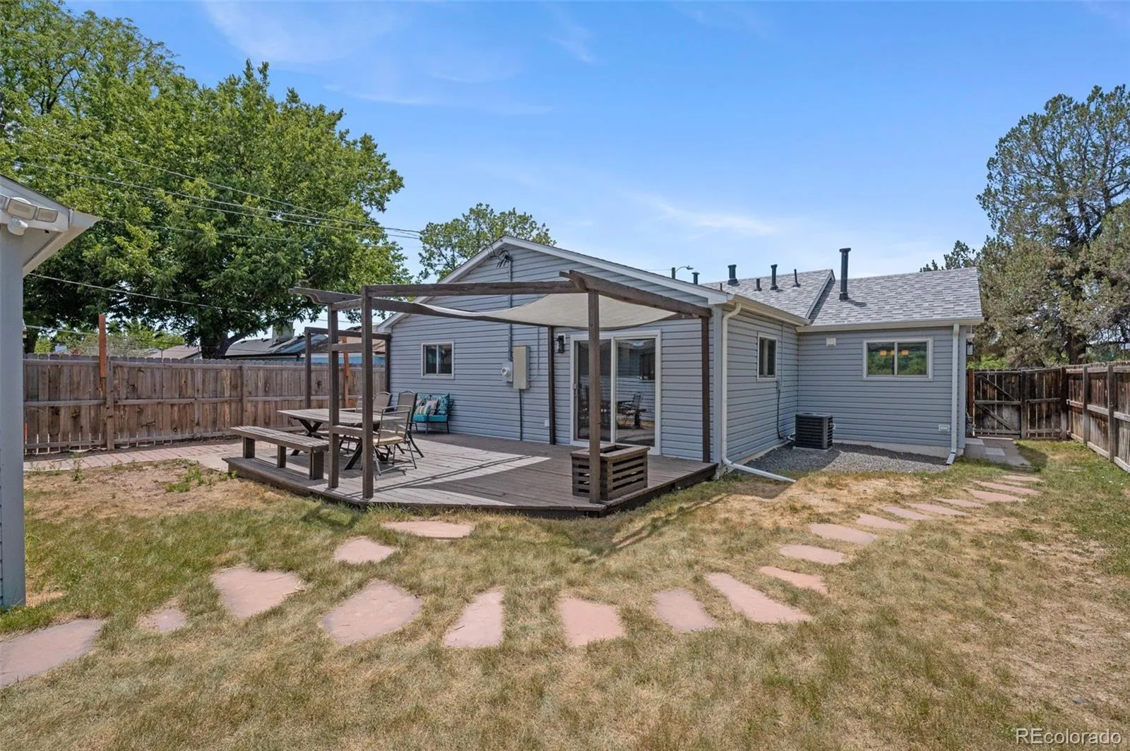 1130 Quince Street Denver CO 80220 MLS #REC3637877 06202026003847 1600 29