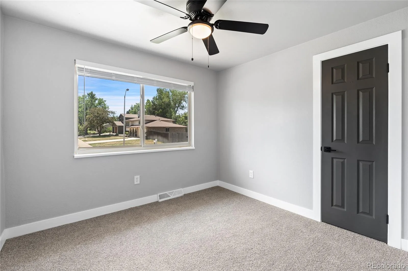 9457 W Arizona Avenue Lakewood CO 80232 | MLS #REC3640994 08272026152531 1600 21