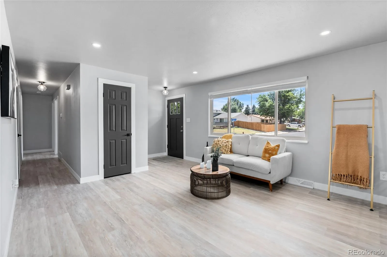 9457 W Arizona Avenue Lakewood CO 80232 | MLS #REC3640994 08272026152531 1600 5