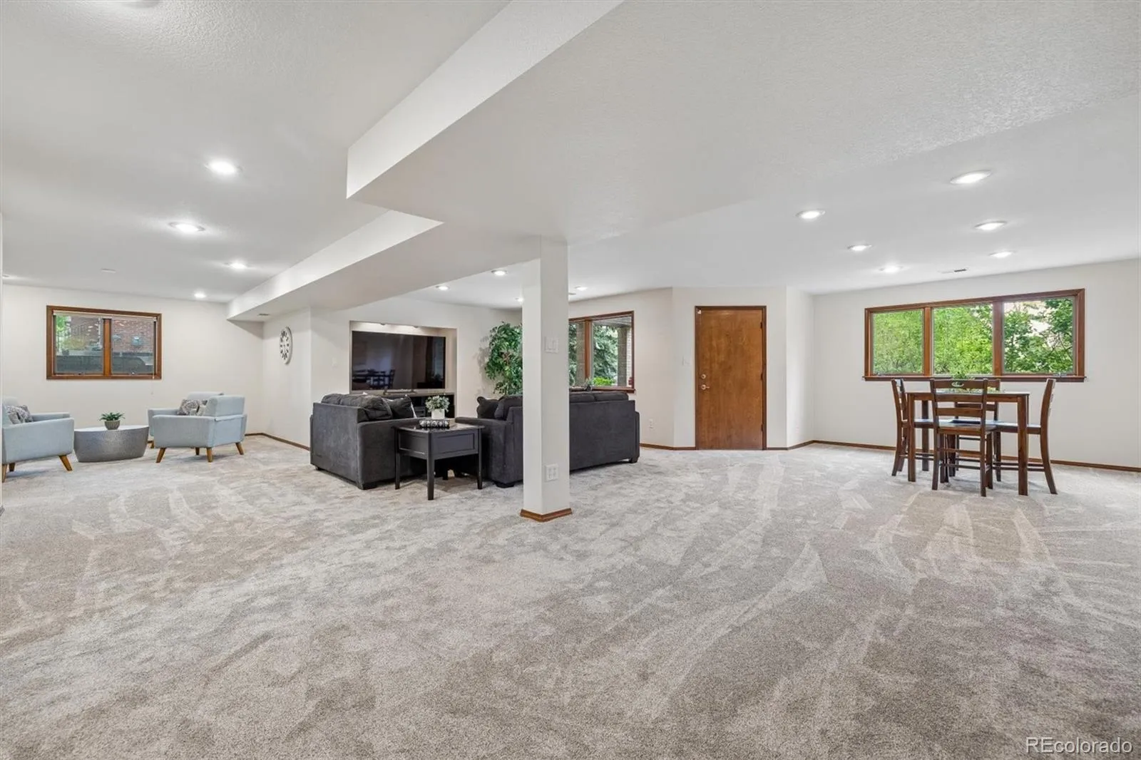 04172026213523 1600 31