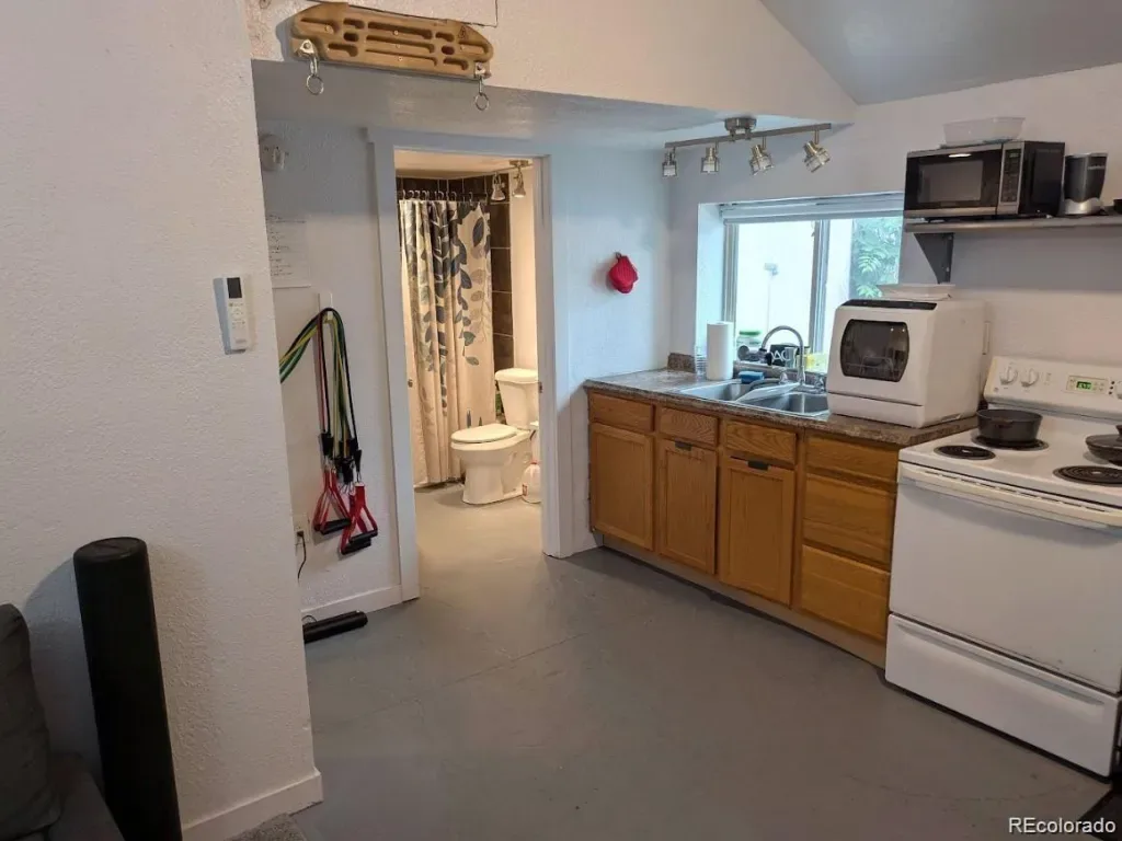 03272026031459 1024 18