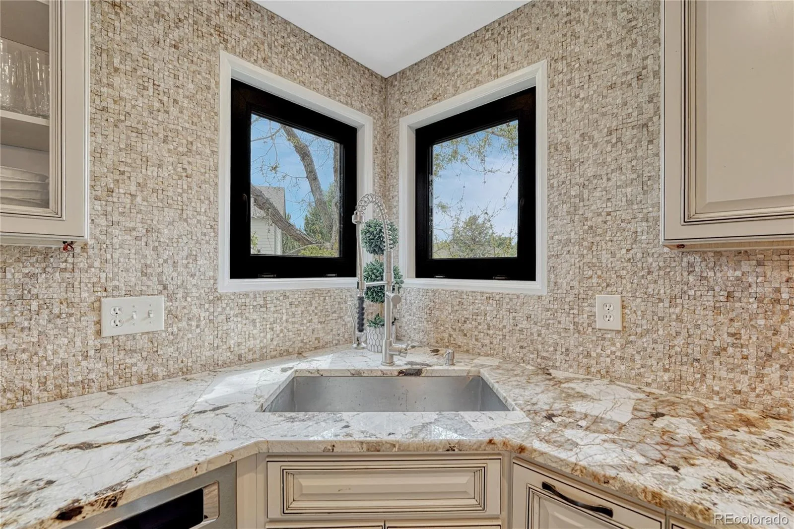 5000 Bur Oak Lane Parker CO 80134 | MLS #REC3648894 08122026213121 1600 19