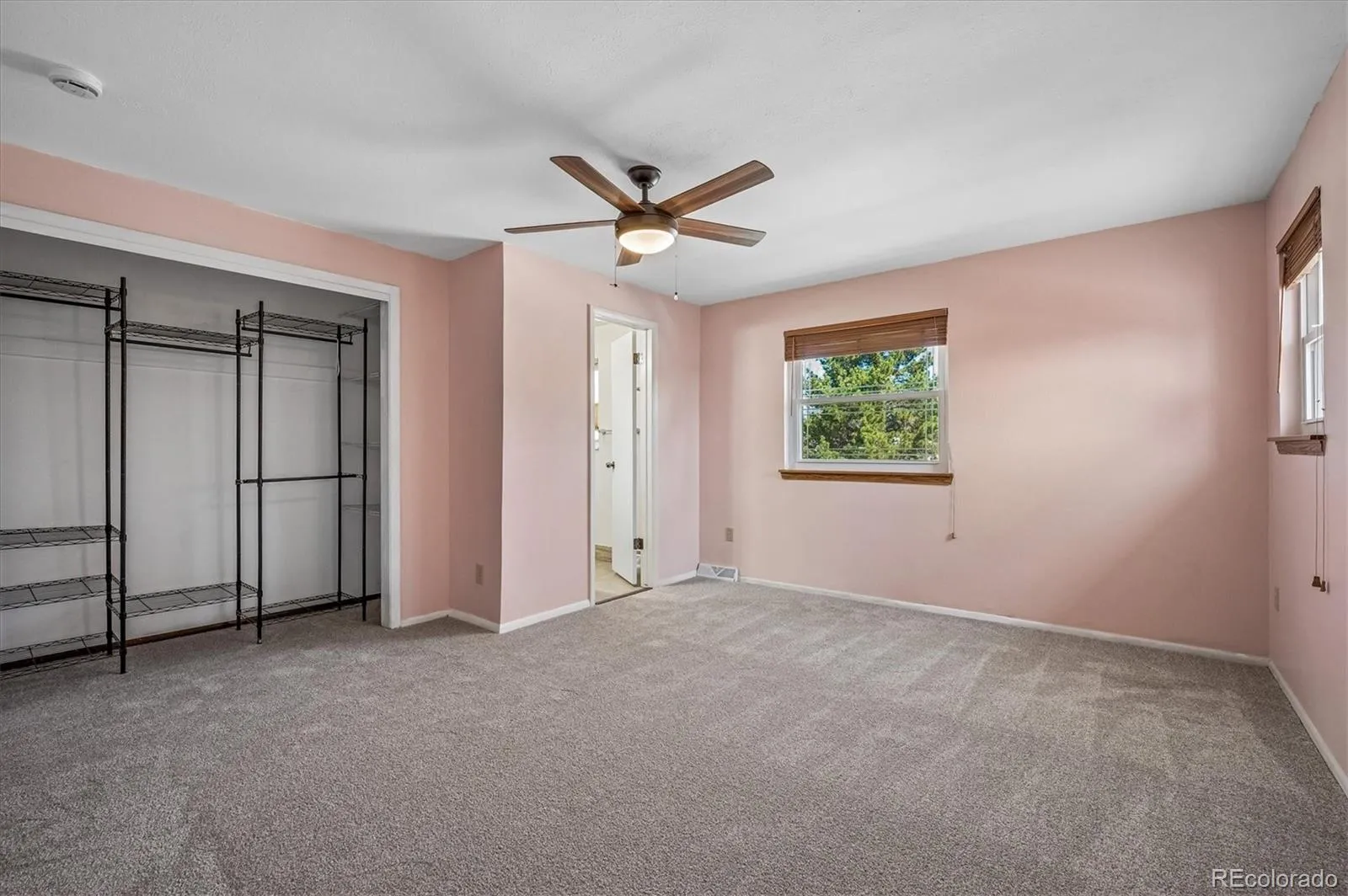 6230 W Fairview Avenue Littleton CO 80128 MLS #REC3649691 04292026135022 1600 13