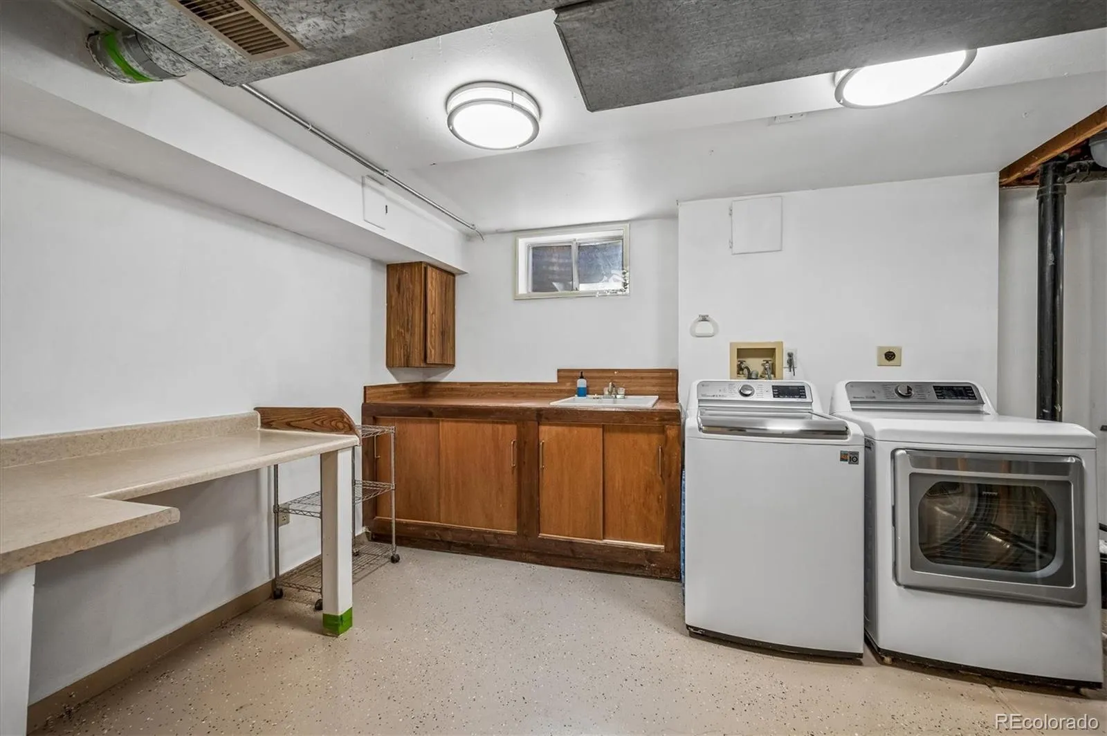 6230 W Fairview Avenue Littleton CO 80128 MLS #REC3649691 04292026135022 1600 22