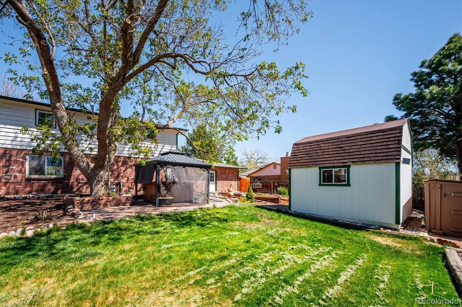 6230 W Fairview Avenue Littleton CO 80128 MLS #REC3649691 04292026135022 1600 26