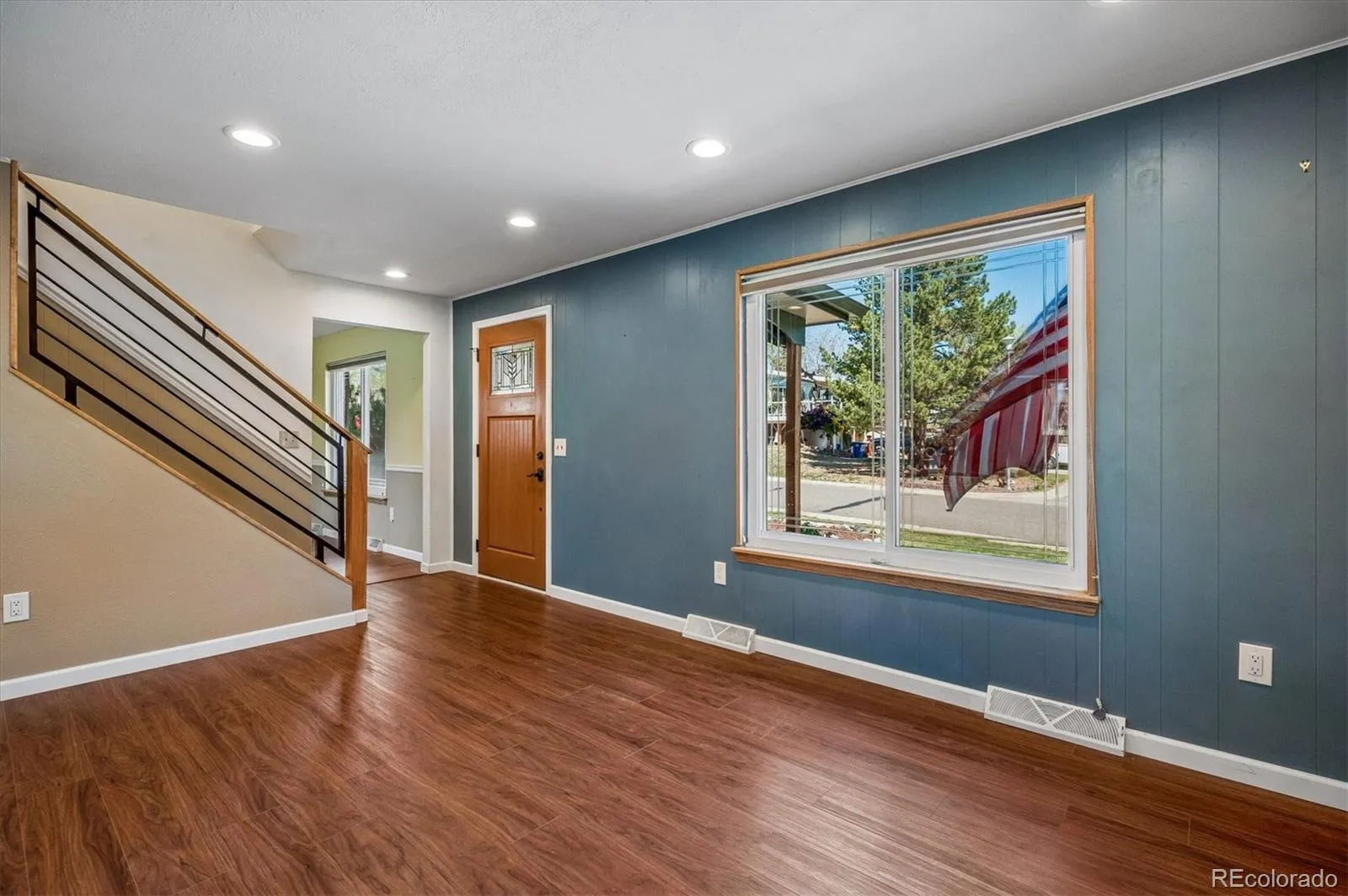 6230 W Fairview Avenue Littleton CO 80128 MLS #REC3649691 04292026135022 1600 3