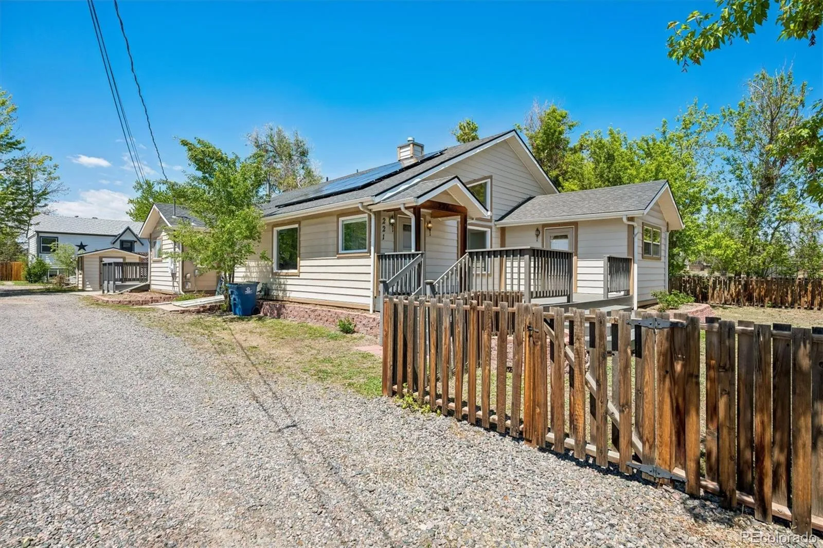 221 Jay Street Lakewood CO 80226 MLS #REC3650609 05112026231338 1600 40