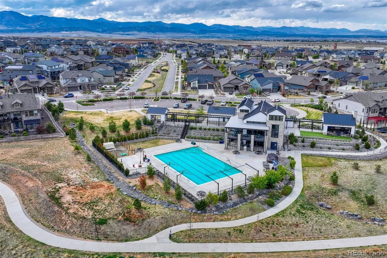 8673 Middle Fork Street Littleton CO 80125 | MLS #REC3655489 04302026001807 1600 29