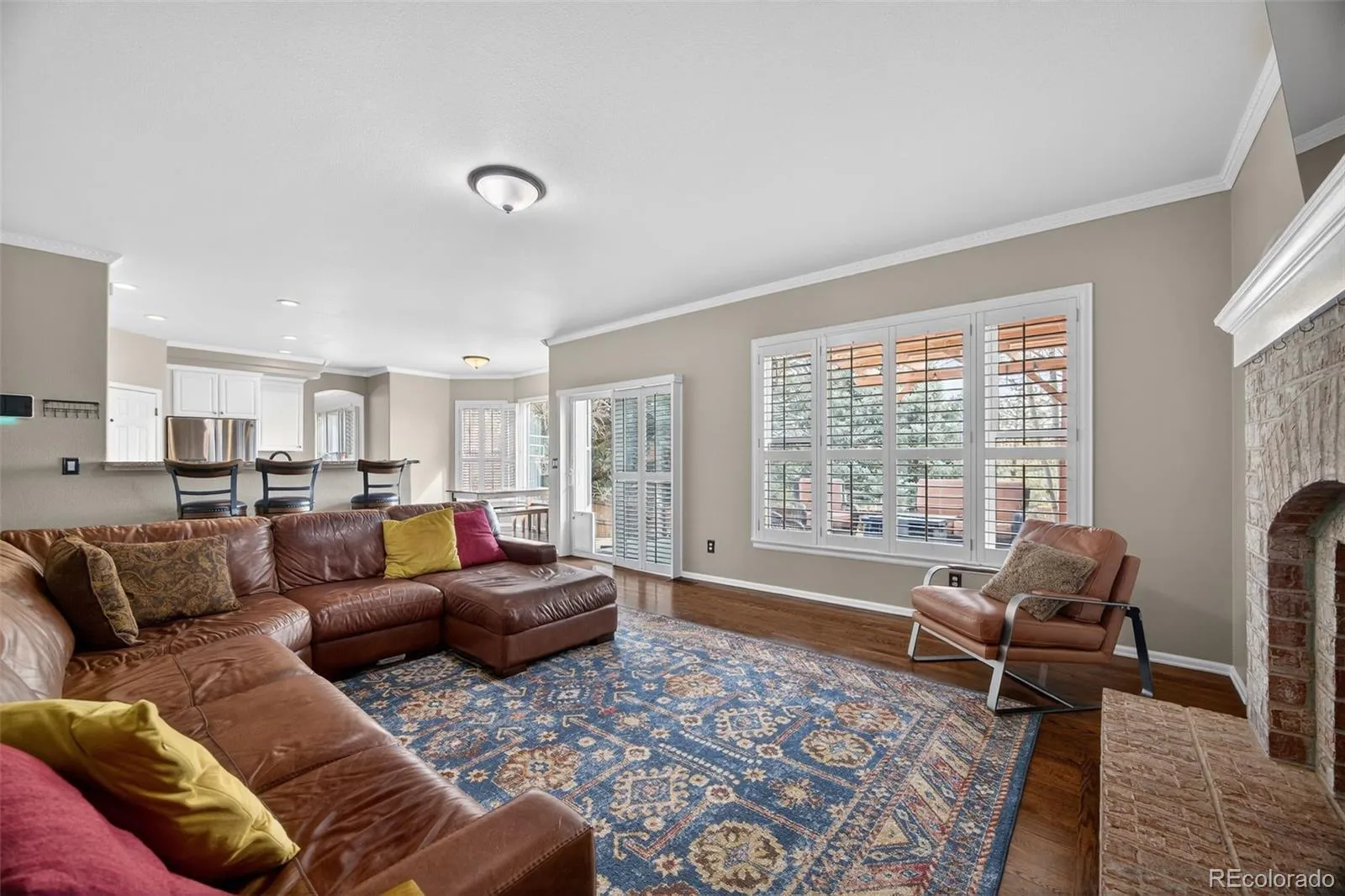 04122026080100 1600 17