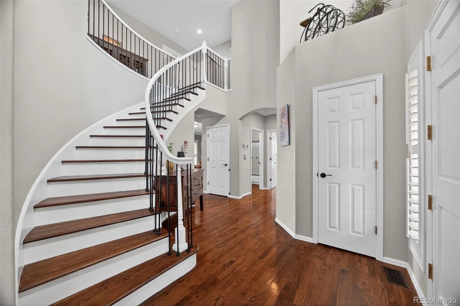 04122026080100 1600 2