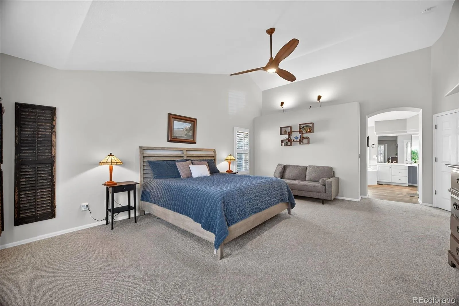 04122026080100 1600 21