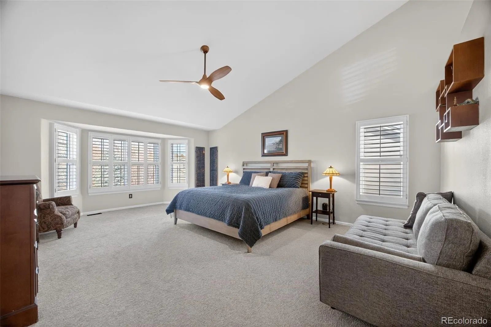 04122026080100 1600 22