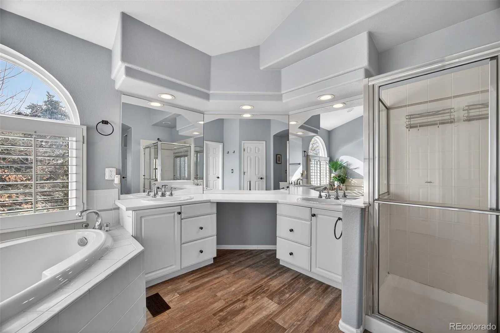 04122026080100 1600 26