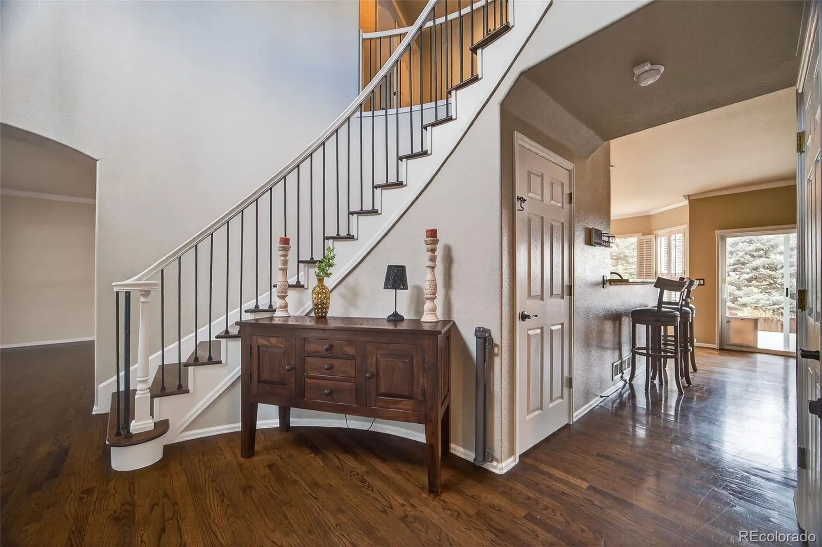 04122026080100 1600 3