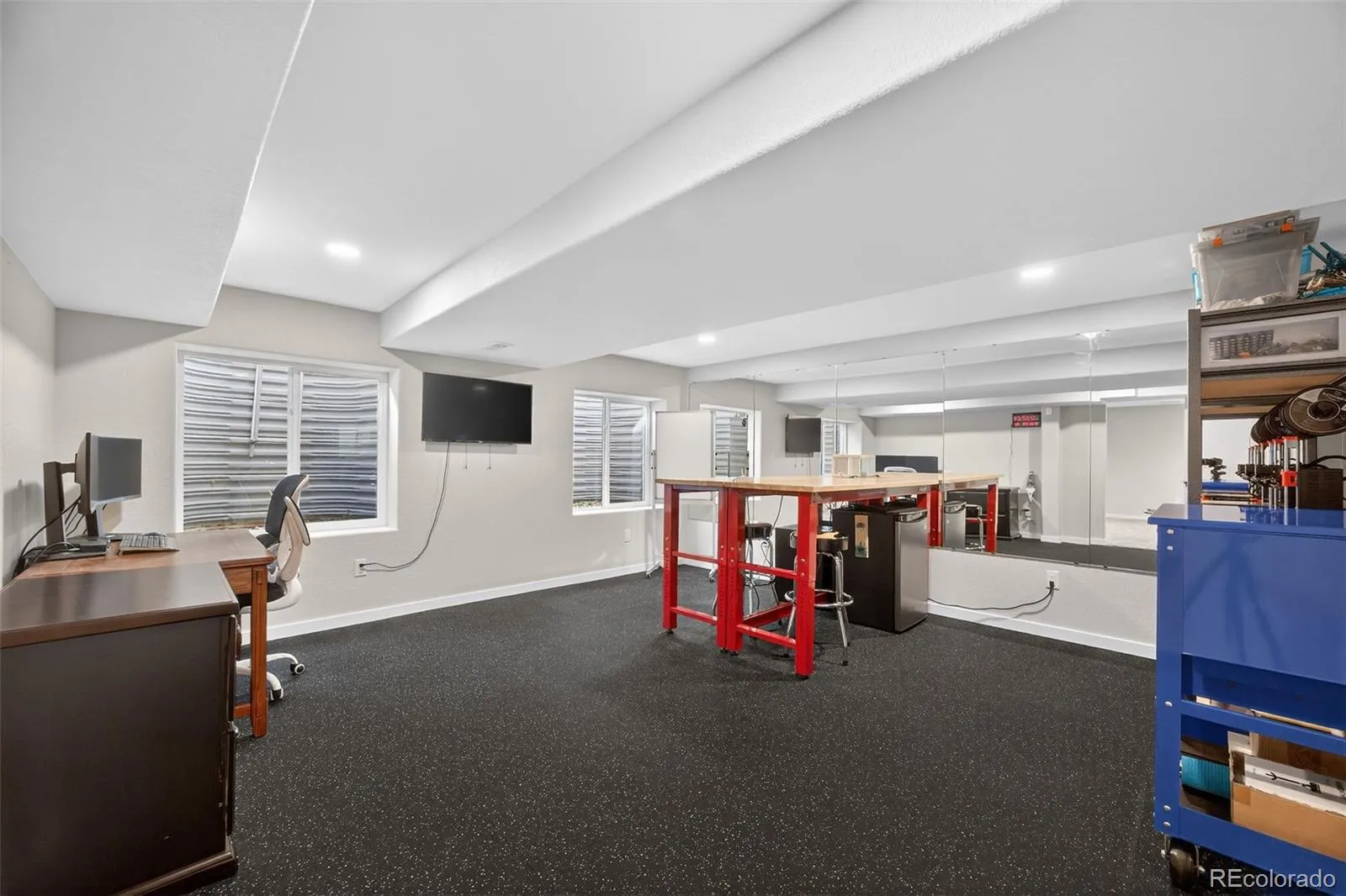 04122026080100 1600 35