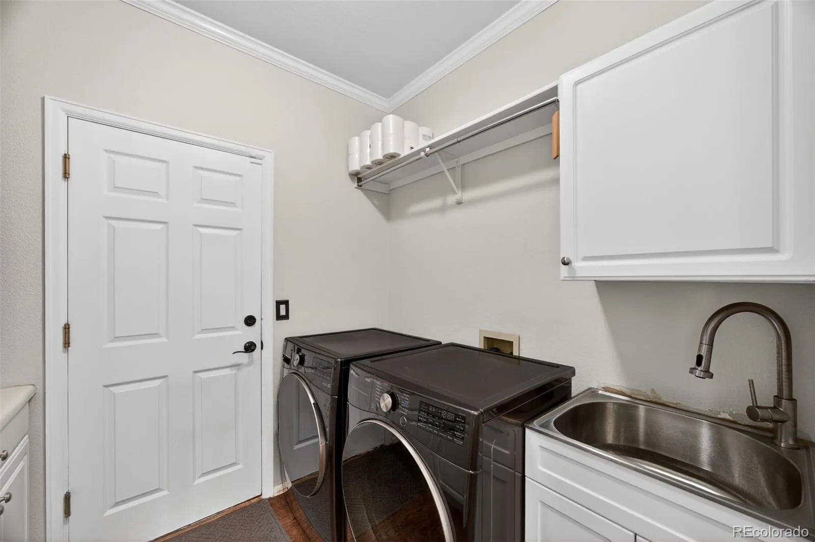 04122026080100 1600 37