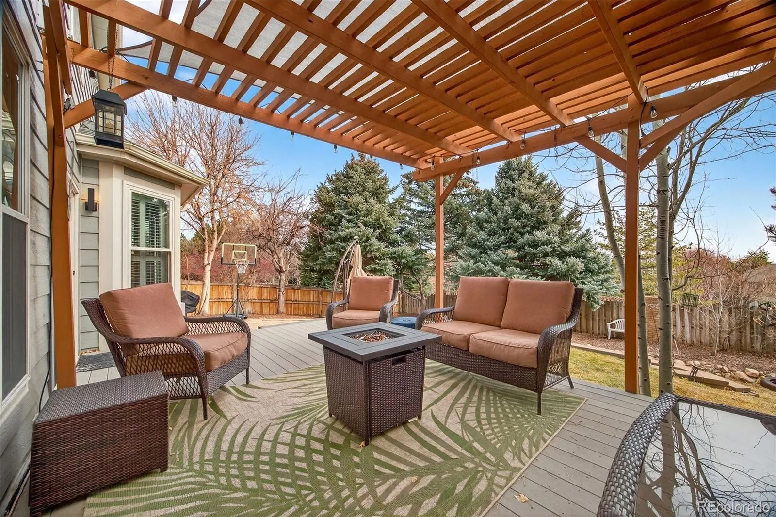 04122026080100 1600 39