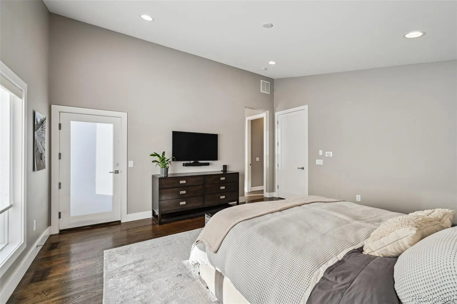 04062026191611 1600 25