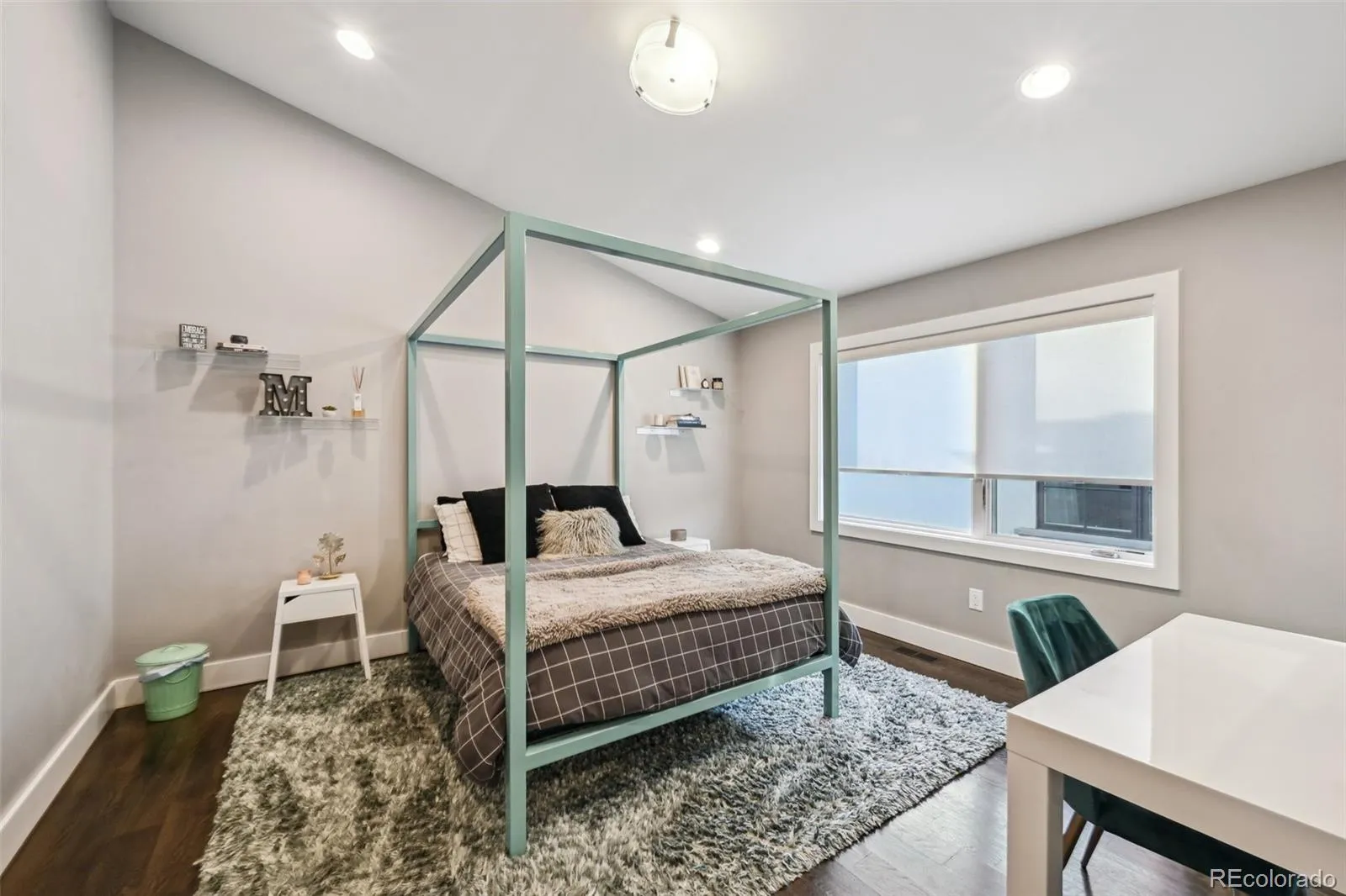 04062026191611 1600 29