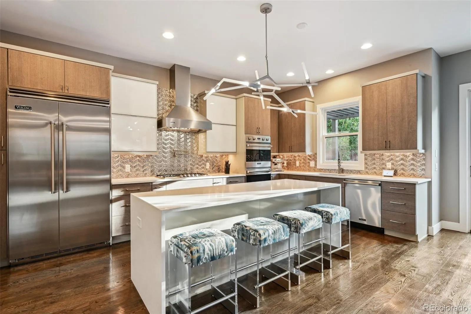 04062026191611 1600 3