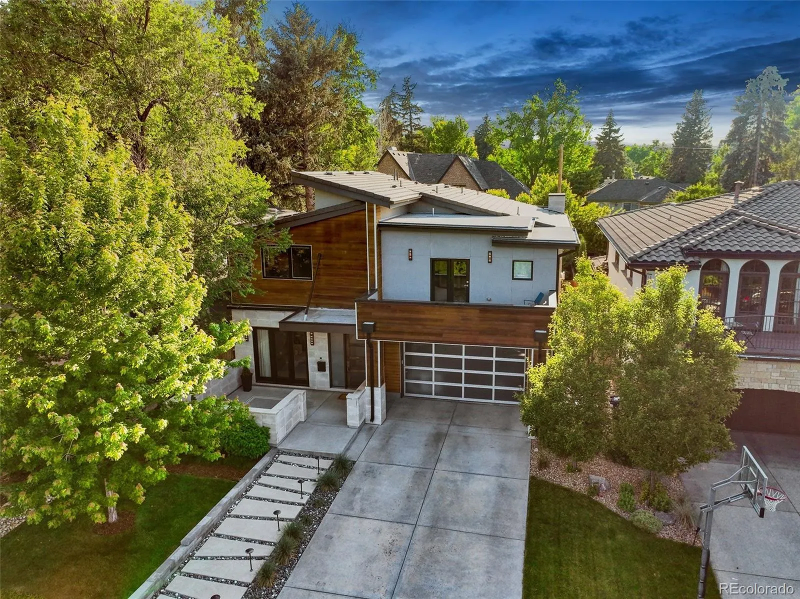 04062026191611 1600 48