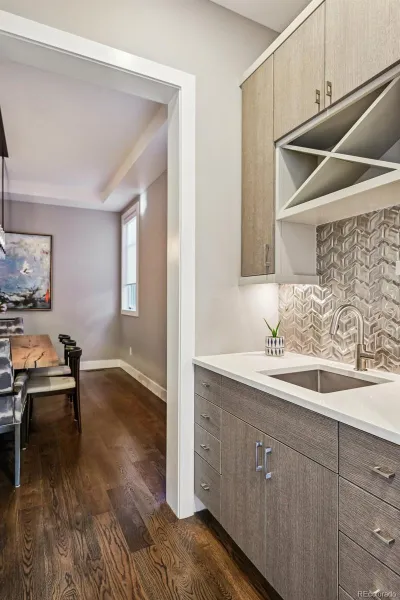 04062026191611 800 11