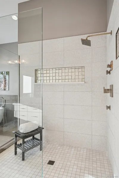 04062026191611 800 22