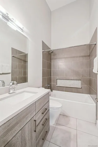 04062026191611 800 32