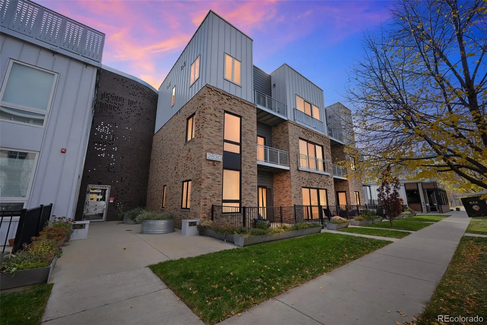 2530 Lawrence Street #RA206 Denver CO 80205 MLS #REC3657440 05282026162208 1600 27