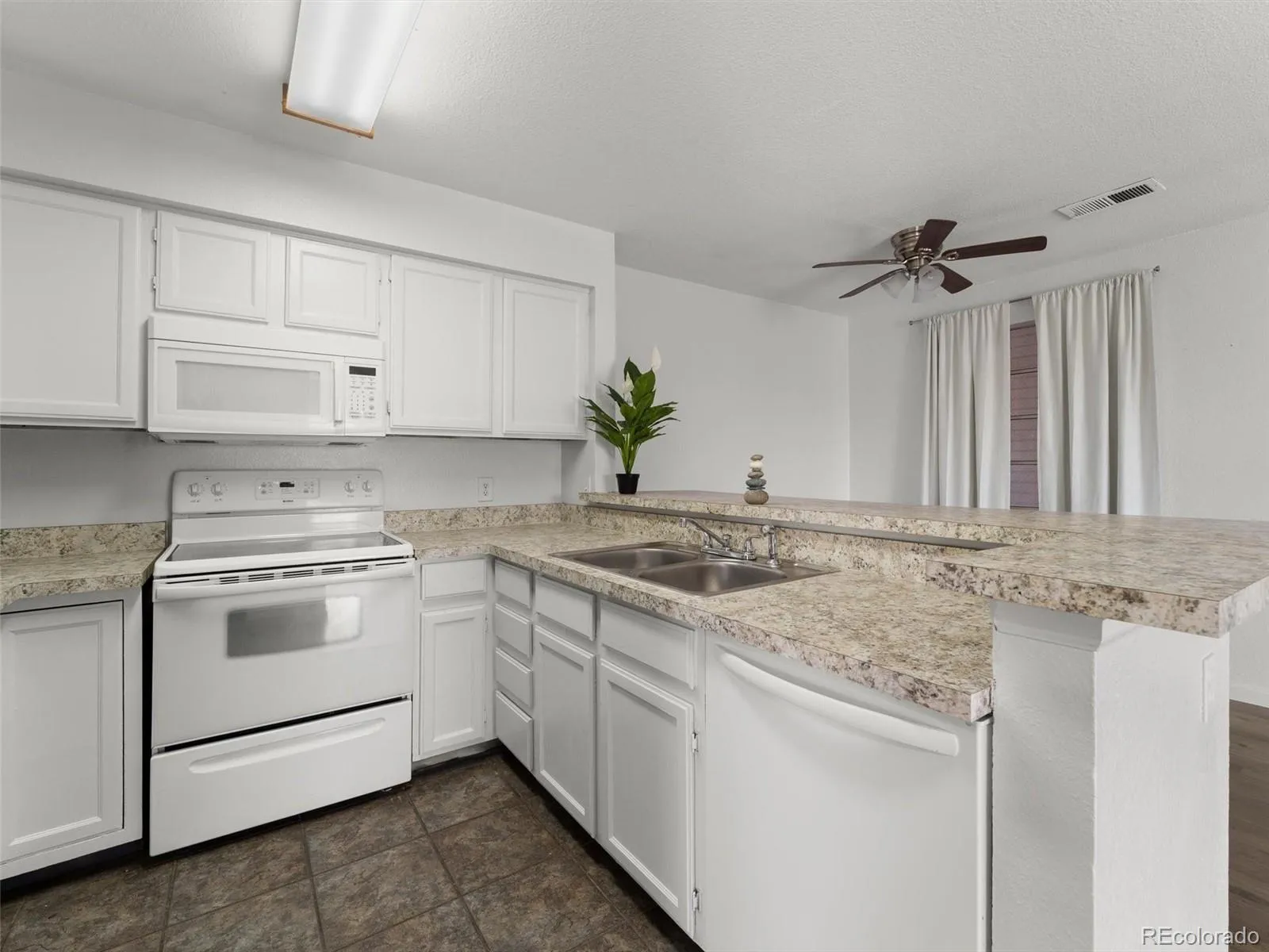 4460 S Pitkin Street #120 Aurora CO 80015 MLS #REC3658469 05182026181818 1600 4
