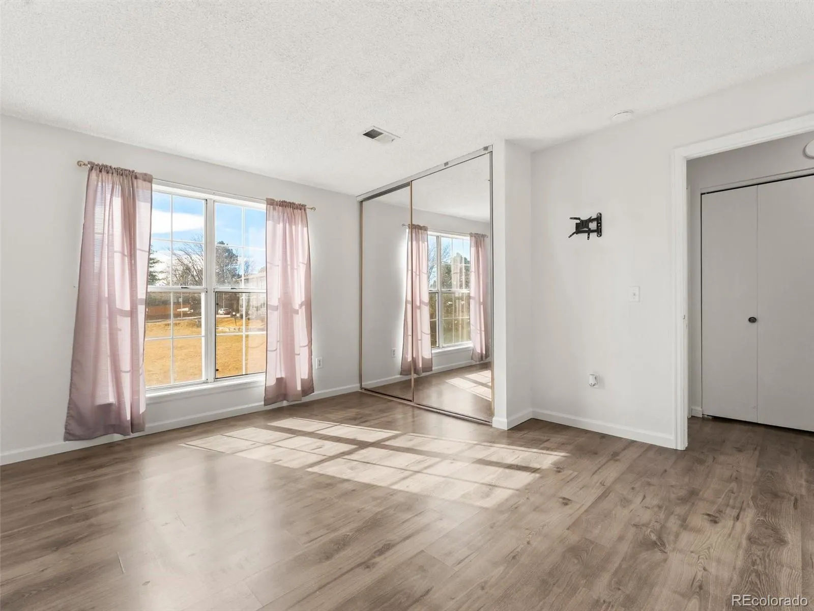 4460 S Pitkin Street #120 Aurora CO 80015 MLS #REC3658469 05182026181818 1600 9