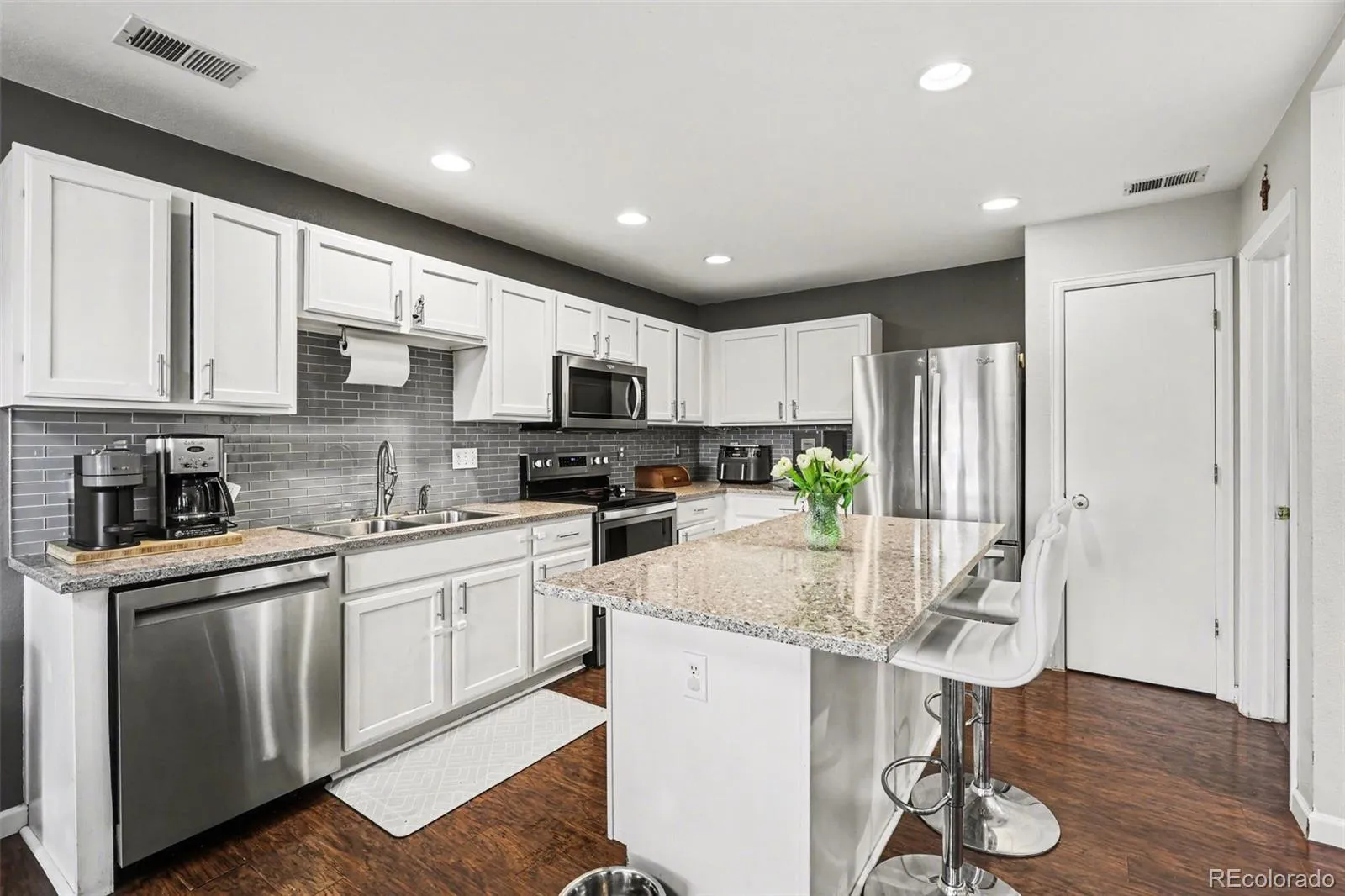 04172026013807 1600 8