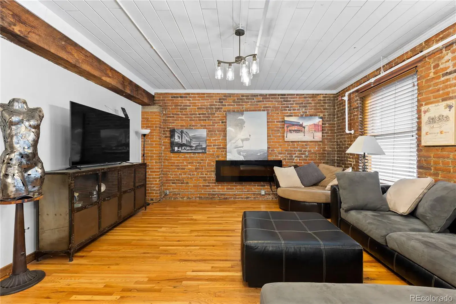 03052026183537 1600 10