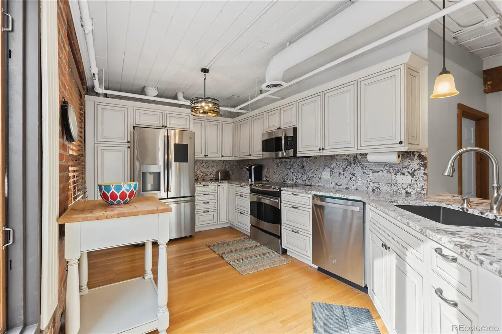 03052026183537 1600 17