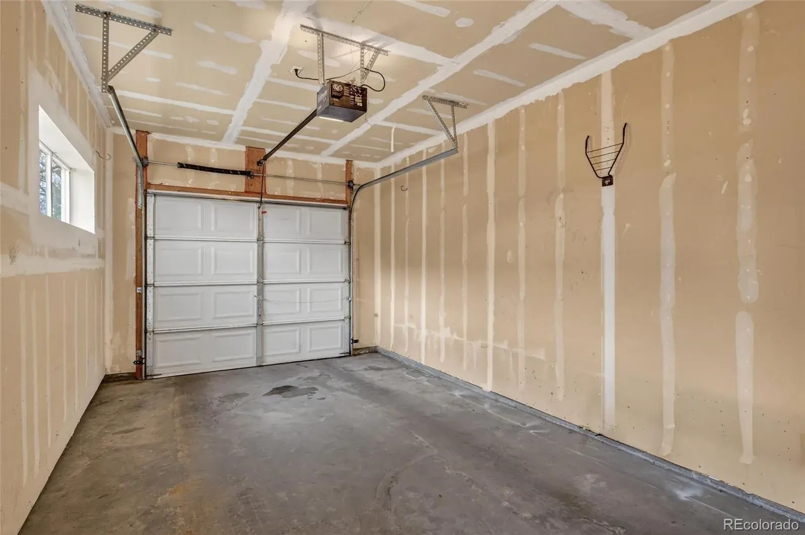 3235 S Walden Court #C Aurora CO 80013 MLS #REC3659890 03042026075118 1600 20