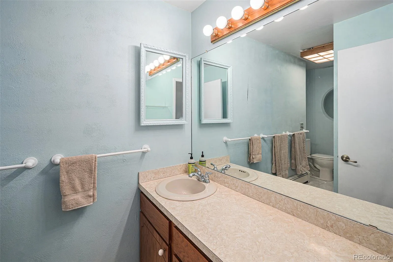 1482 S Lansing Street Aurora CO 80012 MLS #REC3661497 04162026204153 1600 20