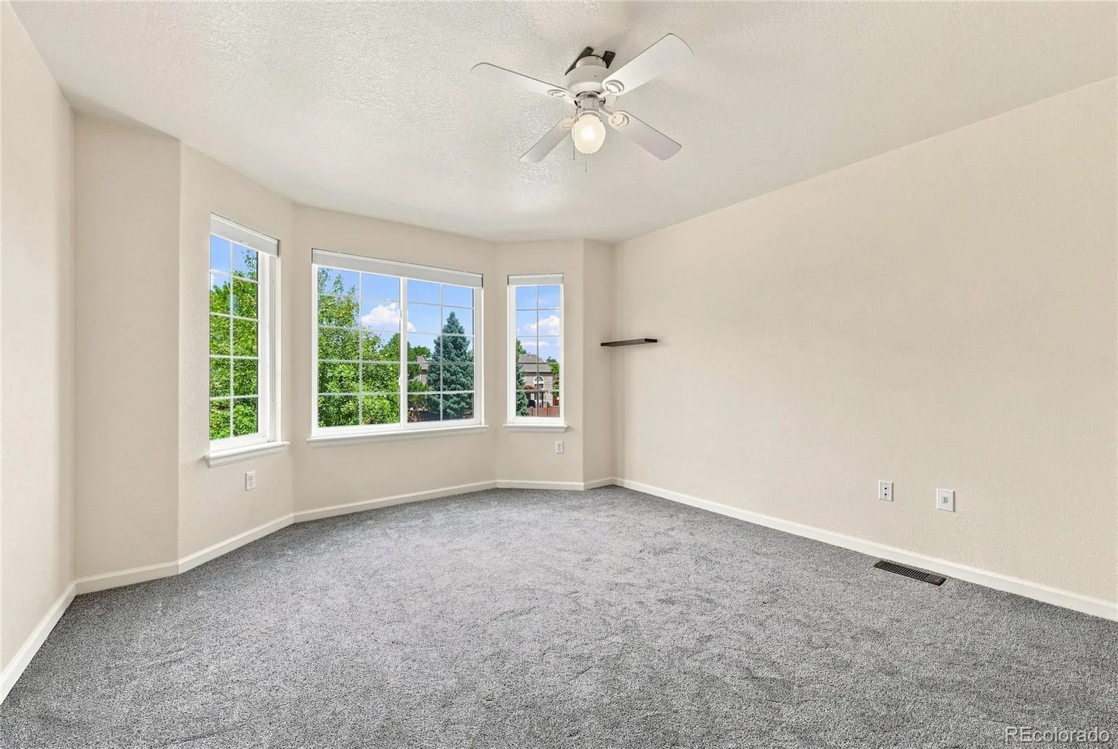 9382 W Unser Avenue Littleton CO 80128 | MLS #REC3662445 08242026021210 1600 15