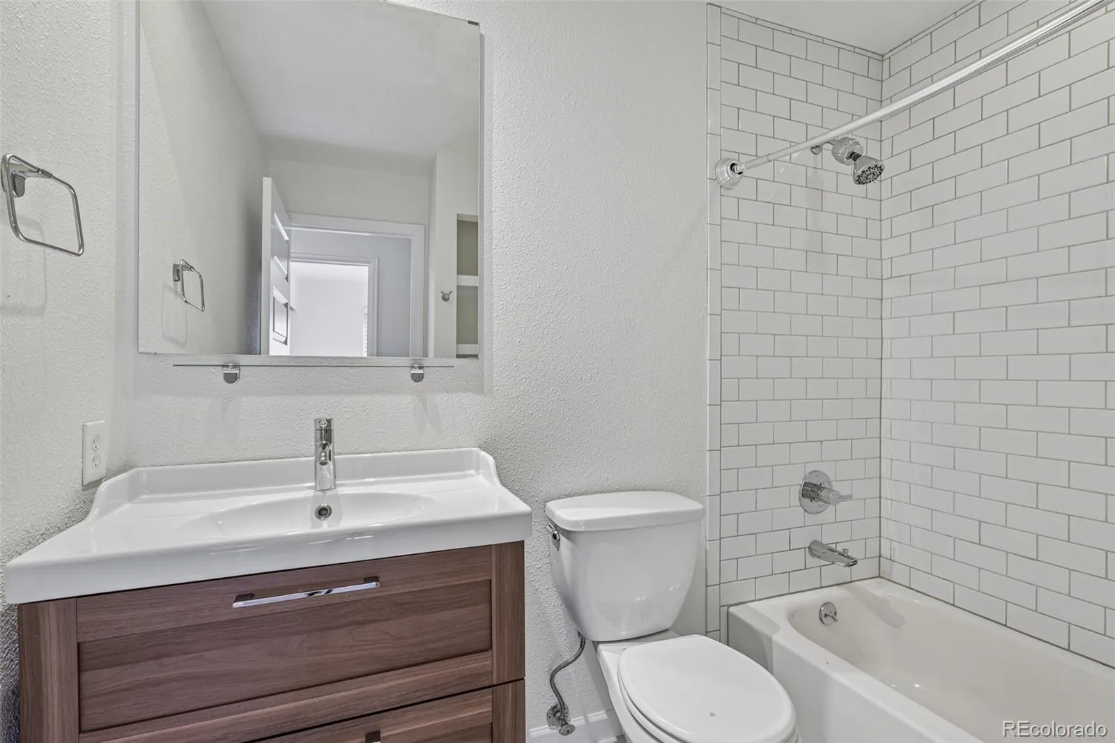 15776 E Kenyon Avenue Aurora CO 80013 | MLS #REC3662869 09252026175330 1600 12