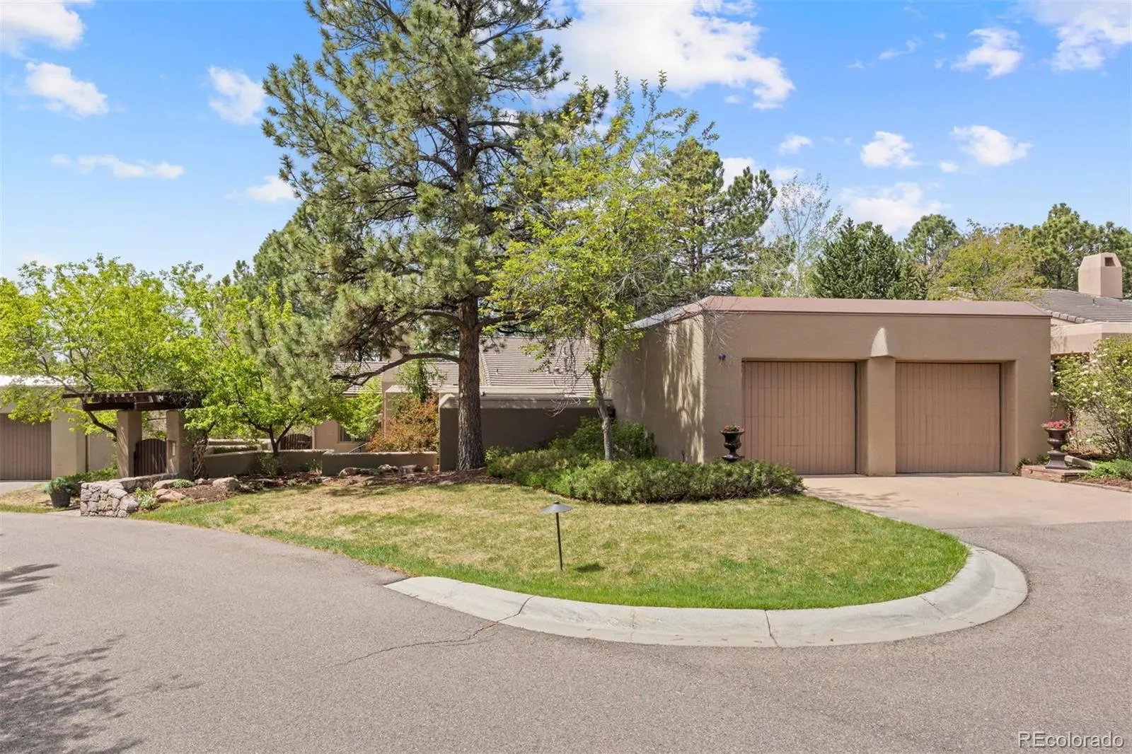 2237 Ridge Plaza Drive Castle Rock CO 80108 MLS #REC3663840 05092026022557 1600 33